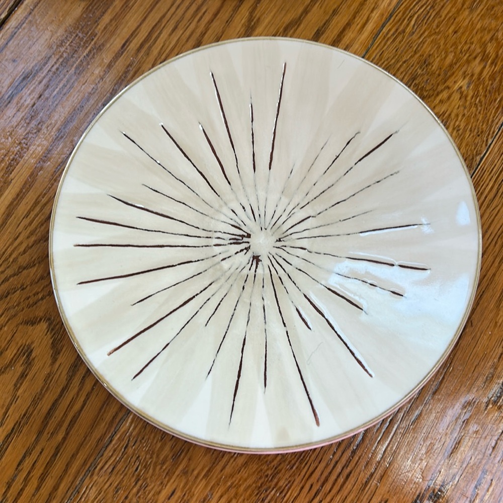 Pier 1 stoneware 8.5” plate. Retired Sanctuary pattern. Cream, red, gray.